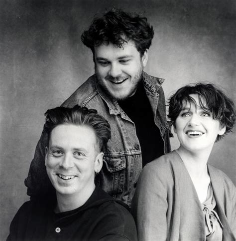 Cocteau Twins To Reissue “heaven Or Las Vegas” And “blue Bell Knoll” Albums On Vinyl