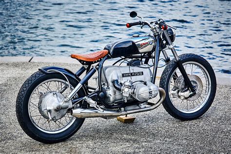 New bmw badges were applied and the factory pinstripes were emulated by hand! SMACK TORQUE. Kingston Custom's No-Nonsense BMW R75 Bobber - Pipeburn.com