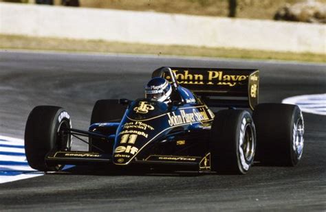 Johnny Dumfries Lotus 98t Renault Spanish Grand Prix Nigel Mansell