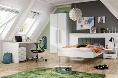 In einem gemütlichen, grossen bett schläft es sich bekanntlich am besten. Bett Schrank Schrankbett 180x200 Mit Sofa Set Vertikal ...