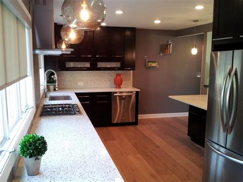 Home style classic white kitchen countertops and cabinets ideas. White Kitchen Countertops | HGTV