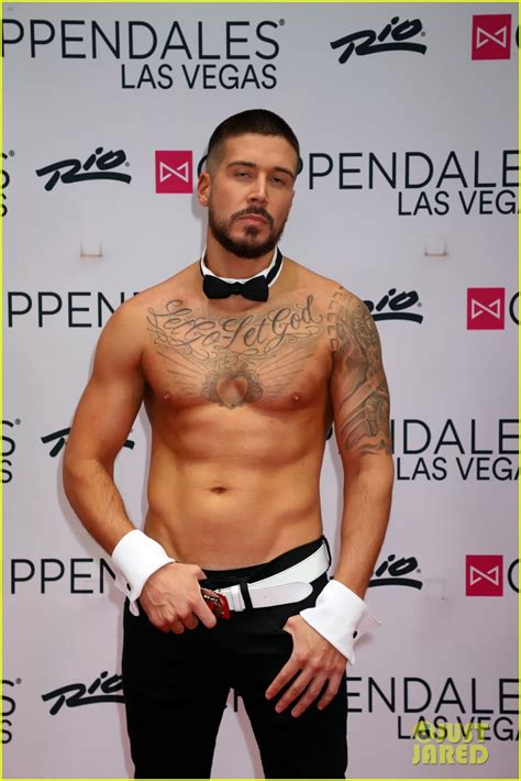 Jersey Shores Vinny Guadagnino Shows Off His Buff Bod At Chippendales Photo 4278490 Jersey
