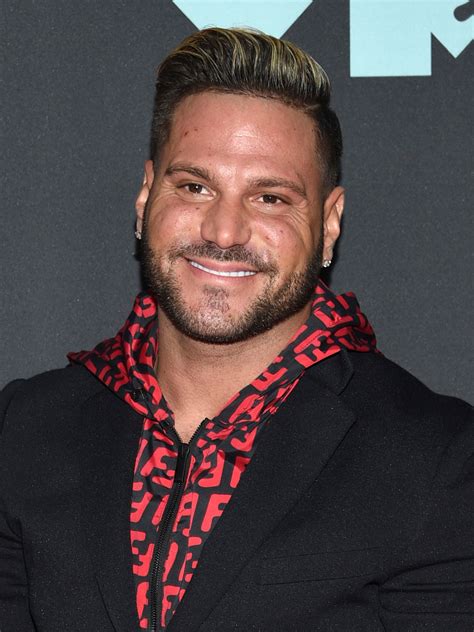 See more of ronnie's haircuts & styles lynchburg va on facebook. Ronnie Ortiz Magro Haircut : Kanye West Debuts New Haircut ...