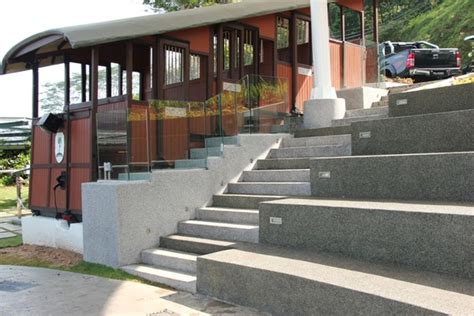 Seriusly lama x update blog. Seru! Naik Kereta ke Puncak Penang Hill