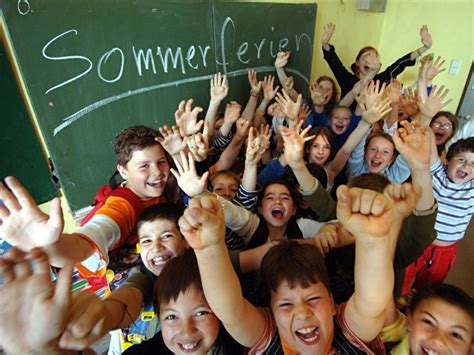 Billige sommerferien bayern 2021 2022. Feiertage & Schulferien - Berlin.de