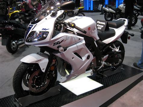 Gas gas txt boy 50cc. SUZUKI SV650 - suzuki-sv650_white_3.jpg