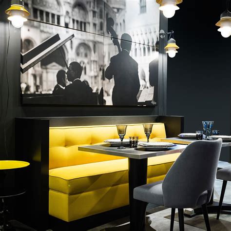 Banquette Jaune Pour Café And Restaurant Woodoo Design Bar Restaurant