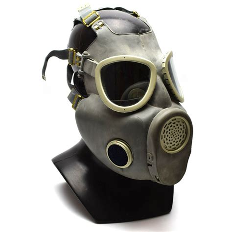Vintage Soviet Era Gas Mask Polish Military Gas Mask Mp 4 Full Etsy