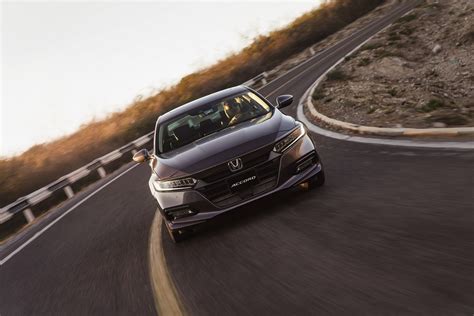 (08/2021) el honda accord es uno de los autos más competitivos y virtuosos dentro del segmento de los sedanes medianos, un modelo con gran peso en el 6. Honda Accord 2018: precios y versiones en México - Autos y ...