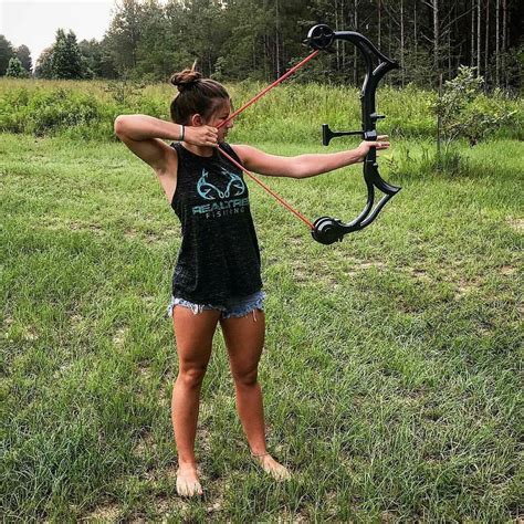 Hannah Barron Archery Girl Hanna Barron Bow Hunting Women
