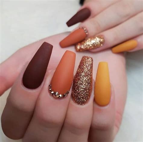 12 Super Cute Fall Nail Art Designs