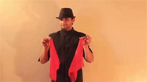تعلم العاب الخفة مراجعة Appearing silk magic trick revealed YouTube