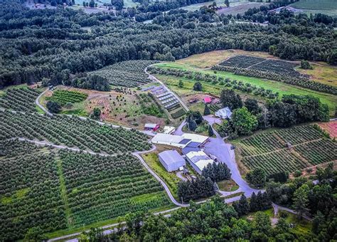 15 Best Places To Go Apple Picking In Vermont Farms Apple Orchards