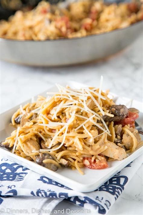 Easy cream tuscan chicken pasta recipecreamy tuscan garlic chicken has the most amazing creamy sauce with spinach and sun dried tomatoes. Tuscan Chicken Pasta - Dinners, Dishes, and Desserts