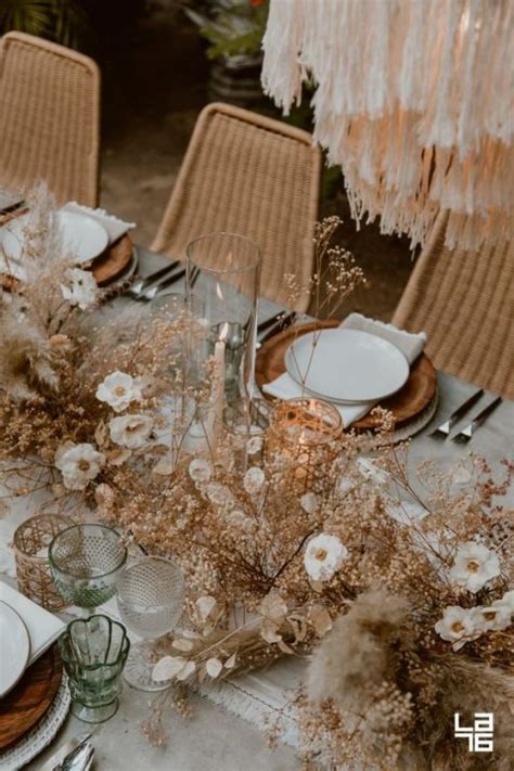 Dried flowers work for a variety of wedding styles, from a sweet vintage soiree, to a boho gathering, to a. 28 Dried Flower Wedding Decor Ideas | HappyWedd.com