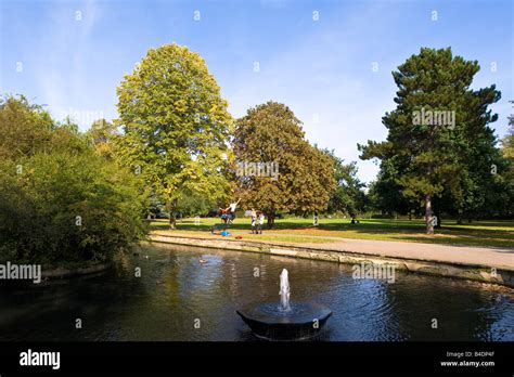 Autumn In Walpole Park Ealing W5 London United Kingdom Stock Photo Alamy