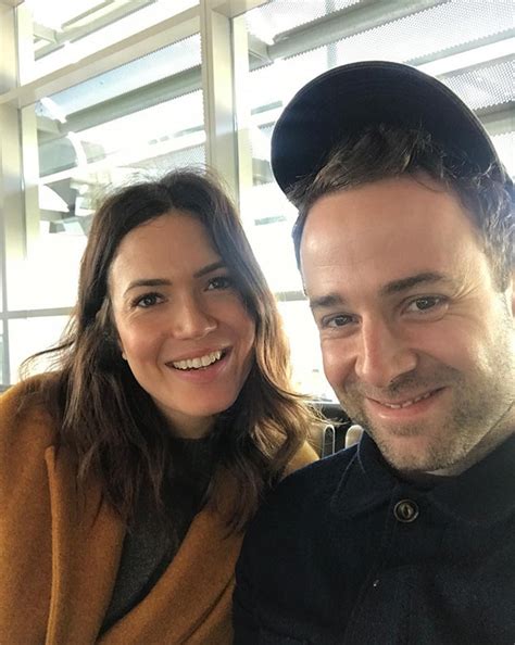 Taylor Goldsmith Gushes Over Mandy Moore In Birthday Tribute E