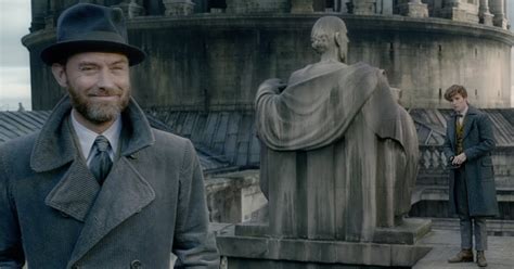 'Crimes of Grindelwald' Trailer Just Revealed a Huge Dumbledore Secret