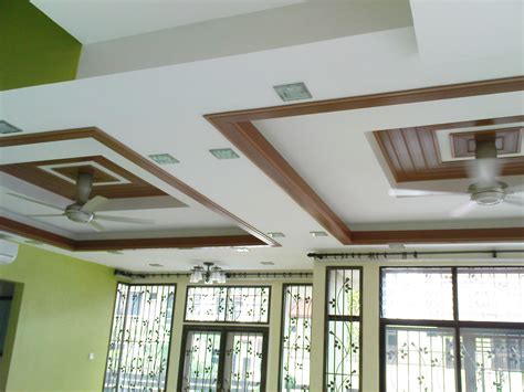 Click on the gallery thumbnail images below to see larger images. woods N curves: plaster ceiling