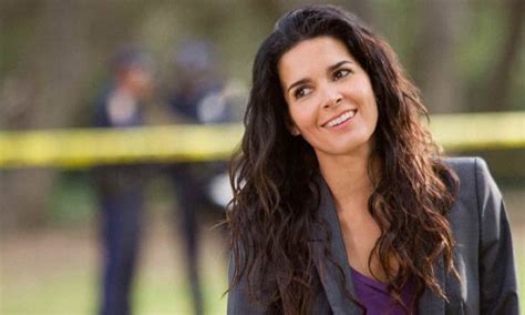 Angie Harmon Bio Age Height Career Personal Life Net Worth And More