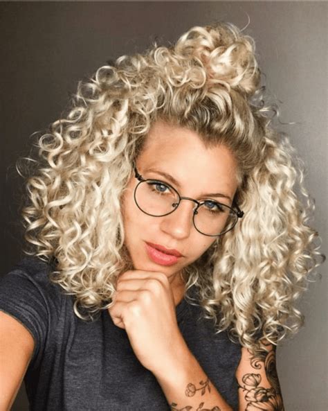 the ultimate guide to naturally curly hair society19 curly hair inspiration mid length