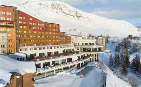 Club Med Lalpe Dhuez Alpe Dhuez France Ski Line