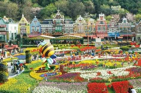 There are five distinctive themed areas, including global village street, american adventure zone, magical paradise, european adventure zone and equator adventure zone. Everland Korea blog — How to spend 1 perfect day in ...
