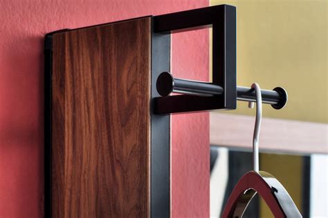 Kaufen sie direkt ihre novara garderobe von wittenbreder im möbel krüger onlineshop. Wittenbreder Garderobe Novara Nussbaum/ Glas weiß matt ...