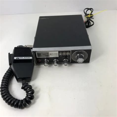 Vintage Midland Cb Radio Model 13 882b 23 Channel 1975 W Microphone