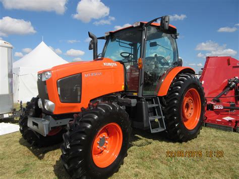 Bright Orange Kubota M135gx Tractor Pictures Old Tractors Farm