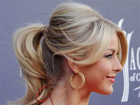 Let's look at short hairstyles for fine hair approved by hair experts for wearing in 2021 and supplemented with comments from two celeb hair stylists. 50 Miraculous Hairstyle Ideas for Thin Hair - My New ...