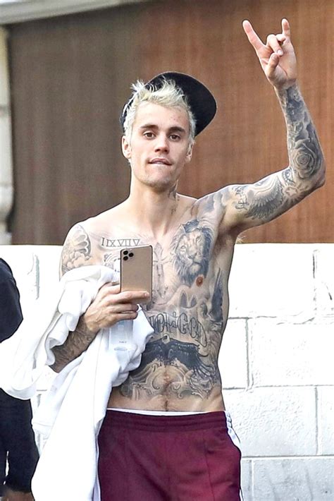 Justin Biebers Sexiest Shirtless Pictures Hollywood Life