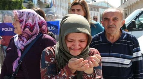 Önceki gün 81 yaşında vefat eden şair abdurrahim karakoç'un eşi pakize karakoç için ankara hacı bayram camii'nde cuma namazının ardından cenaze namazı kılındı. Kayıplardan Biri Daha Emniyette Çıktı!