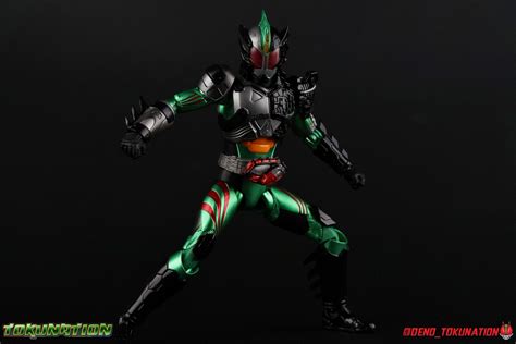 It is a darker and more mature reimagining of the 1974 television series kamen rider amazon, and part of toei's super hero year. S.H. Figuarts Kamen Rider Amazon New Omega (Amazon JP ...