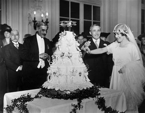 1920sdelish 1920s Wedding Cake Art Deco Wedding Cake Vintage Wedding Cake Topper Vintage Cake