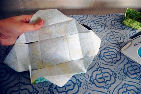 Liza Jane Sews Fabric Origami Box Tutorial