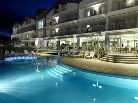 Casa del mar residence & beachresort, roseto degli abruzzi: Casa Del Mar, Roseto degli Abruzzi - Prezzi aggiornati per ...