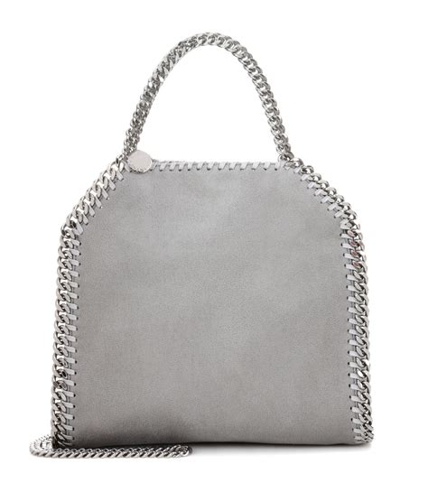 Contamos con un amplio catálogo de más de 100,000 productos disponibles desde tu computadora , celular o tablet con envíos a todo el perú. Stella McCartney Falabella Mini Tote in Grey (Gray) - Lyst
