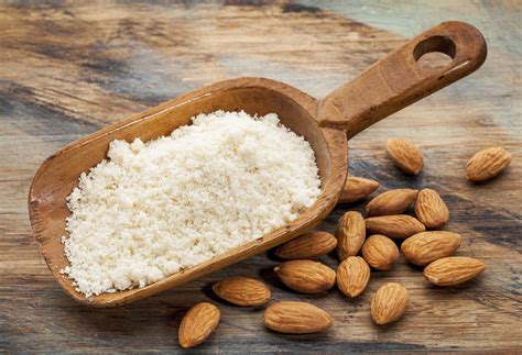 Almond Flour Vs Almond Meal Nutrition Facts Carbs Calories And Fats