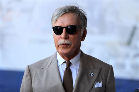 (ap) — before stan kroenke became the driving force behind the nfl's return to los angeles, jerry jones had a leading role in the years of political maneuvering, hard work and. Prominent Arsenal fans release fierce criticism of Stan Kroenke