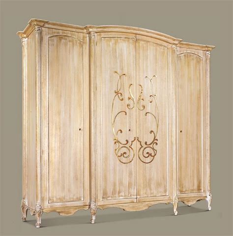 Wardrobe For Luxurious Hotel Suites 4 Doors Hand Carved Idfdesign