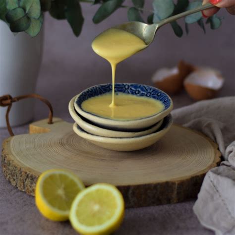 Hollandaise sauce is a classic creamy sauce that's perfect for breakfast or brunch! Hollandaise Sauce