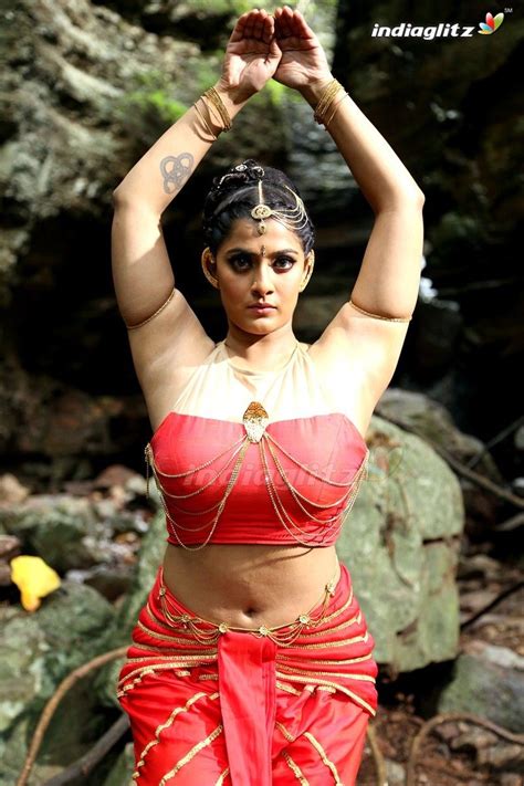 Varalaxmi Hindi Actress Malayalam Actress Tamil Actress Photos Indian Film Actress Bollywood