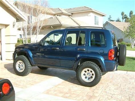 Pro comp at sport all terrain radial tire whether you are trying to navigate to that killer kayaking spot, seeking to make the first tracks on a fresh powder day, or just need some time away from civilization. What size tires are on a 2002 jeep liberty