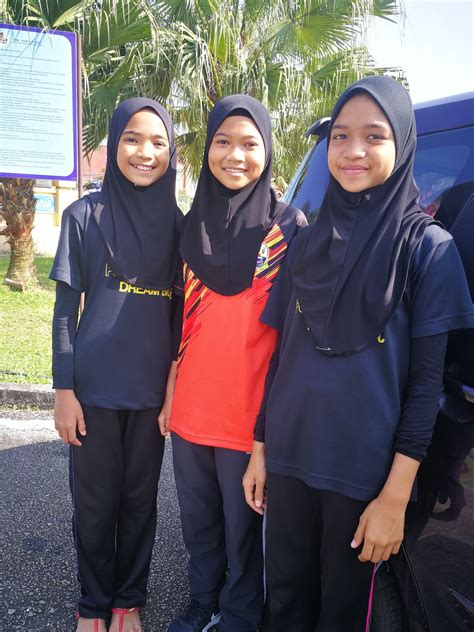 Buku program sempena kejohanan bola tampar peringkat daerah. KEJOHANAN MERENTAS DESA MSS TERENGGANU 2018 ~ SK LUBOK TERAS