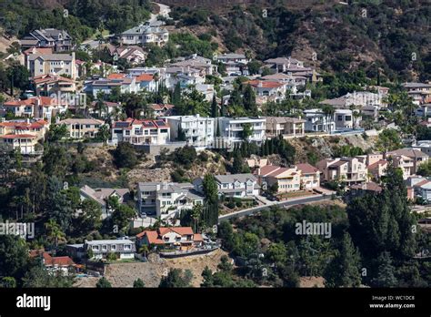 Large Hillside Homes Near Los Angeles In Scenic Glendale California