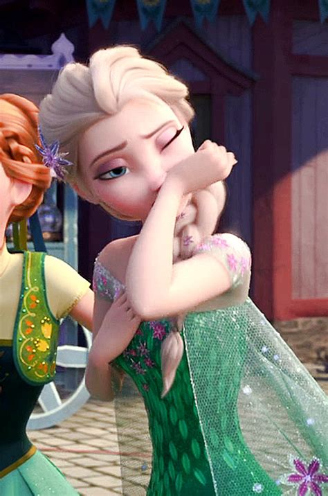 Princess Anna Queen Elsa Frozen Fever Wallpaper Disney Princess Frozen