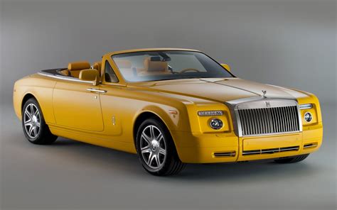 2048x1536 Resolution Yellow Rolls Royces Convertible Coupe Car