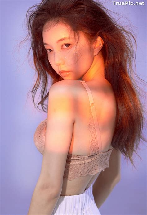 Korean Fashion Model Park Soo Yeon Salmon Pink Lingerie