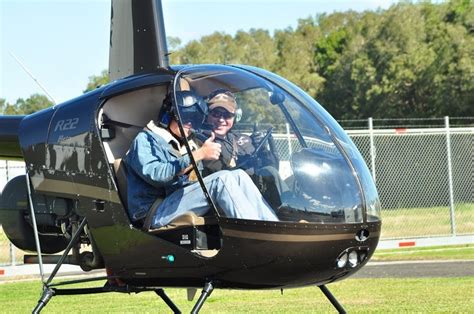 Helicopter Pilot Jobs Let Your Career Take Flight Job Mail Blog